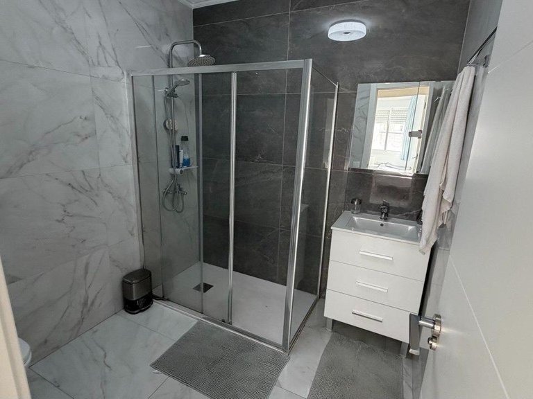Apartment for Sale in Costa Blanca Torrevieja, Alicante 8