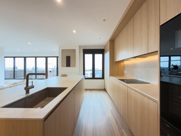 Apartment for Sale in Madrid, Madrid 11