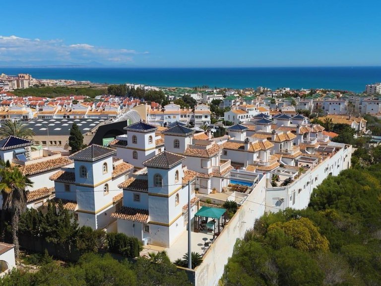 Town House for Sale in Torrevieja, Alicante 3
