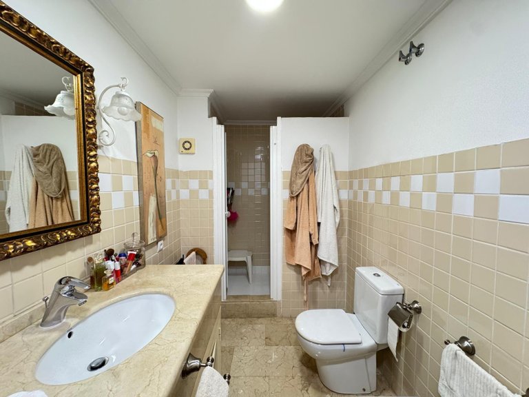 Apartment for Sale in Costa Blanca Torrevieja, Alicante 25