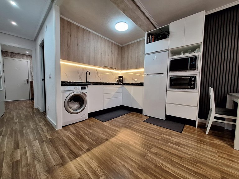 Apartment for Sale in Costa Blanca Torrevieja, Alicante 16