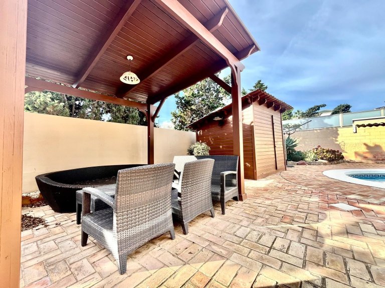 Villa for Sale in Torrevieja, Alicante 10