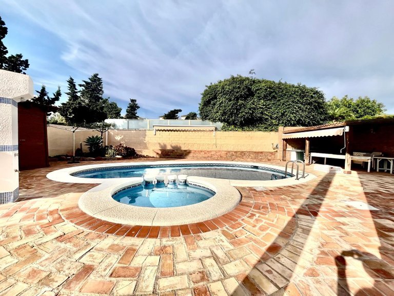 Villa for Sale in Torrevieja, Alicante 6