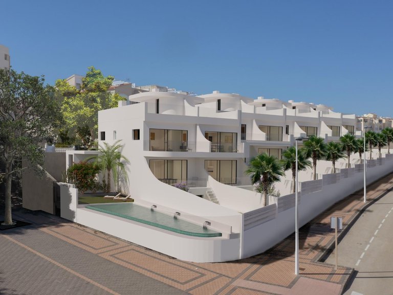Villa for Sale in Torrevieja, Alicante 3