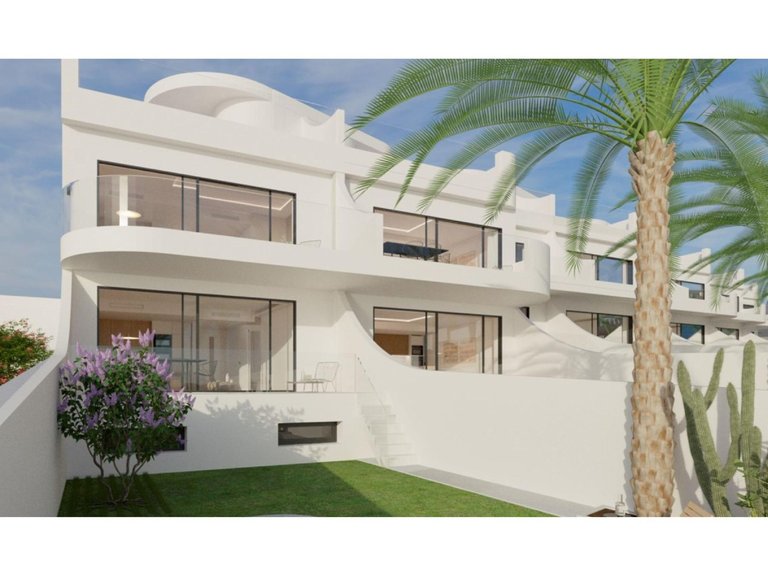 Villa for Sale in Torrevieja, Alicante 4
