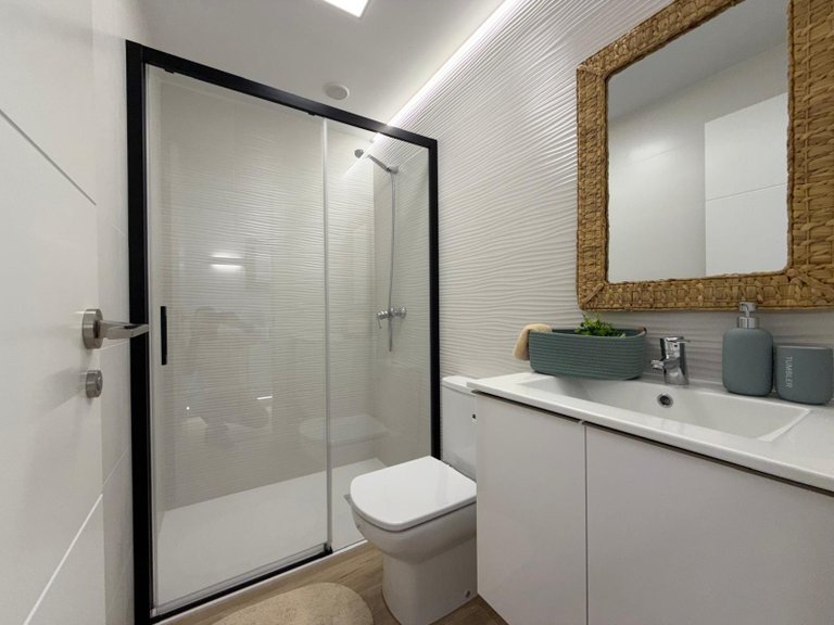 Apartment for Sale in Torrevieja, Alicante 14