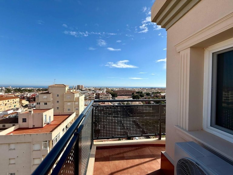 Apartment for Sale in Torrevieja, Alicante 14