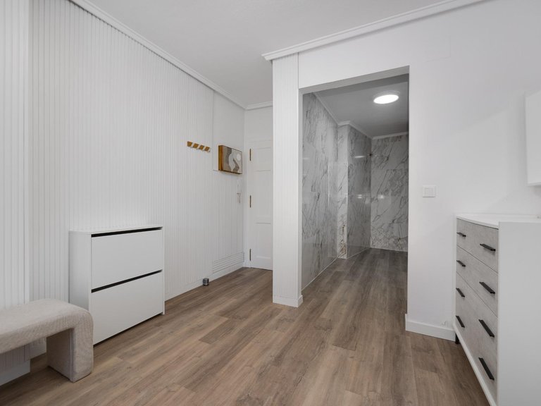 Apartment for Sale in Torrevieja, Alicante 11