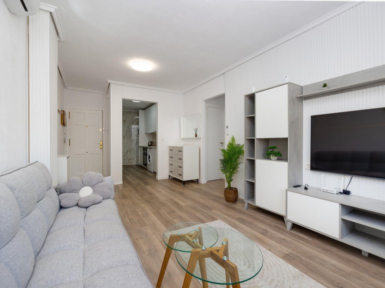 Apartment for Sale in Torrevieja, Alicante 2