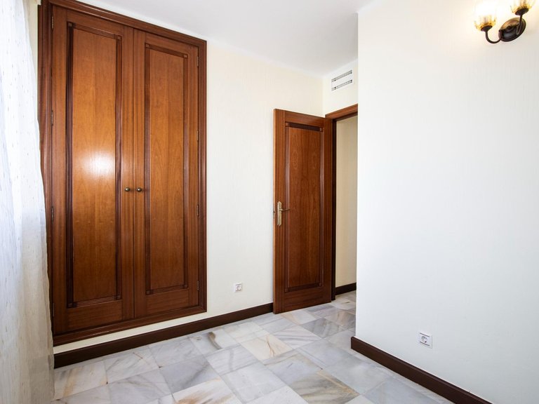 Apartment for Sale in Torrevieja, Alicante 28