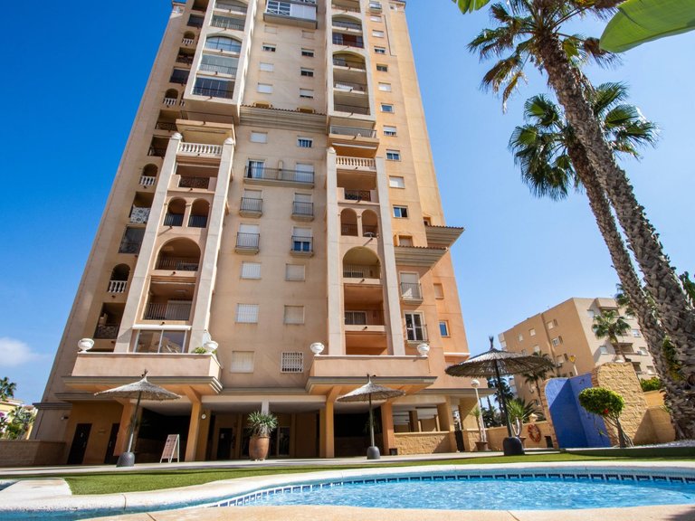 Apartment for Sale in Torrevieja, Alicante 30