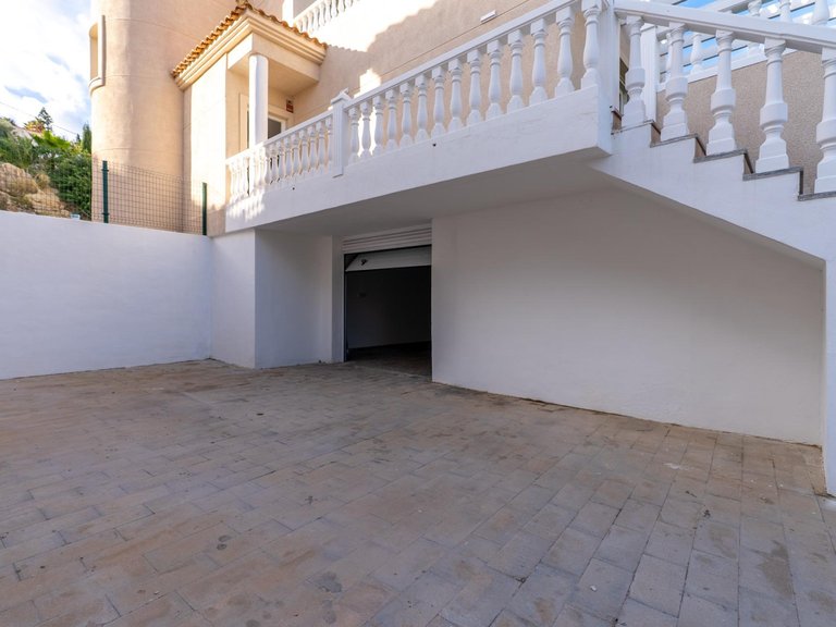 Villa for Sale in El Campello, Alicante 10