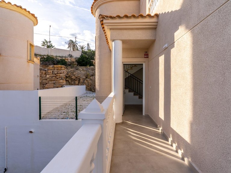 Villa for Sale in El Campello, Alicante 11