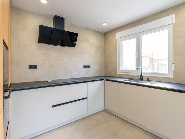 Villa for Sale in El Campello, Alicante 14