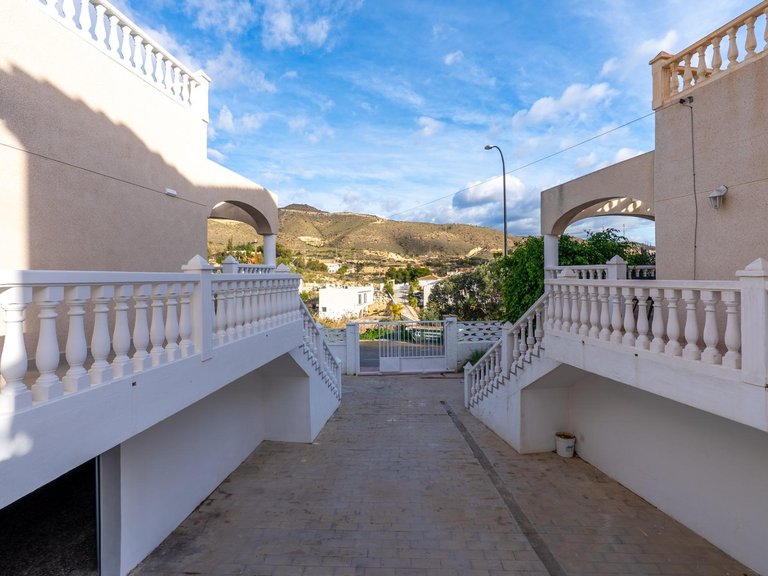 Villa for Sale in El Campello, Alicante 9