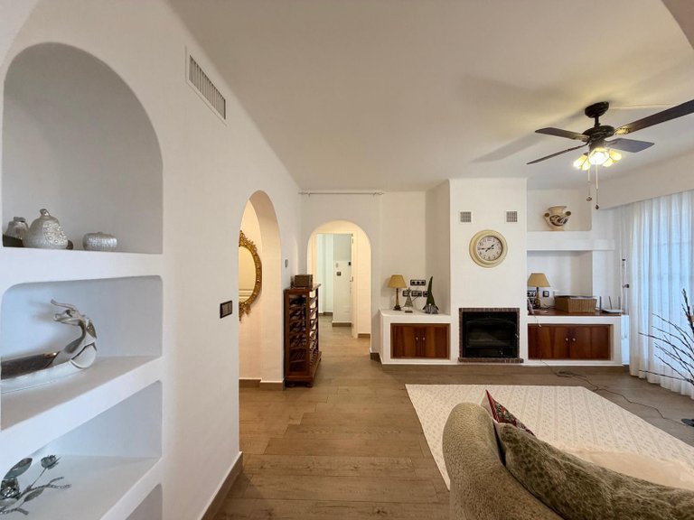 Apartment for Sale in Torrevieja, Alicante 13