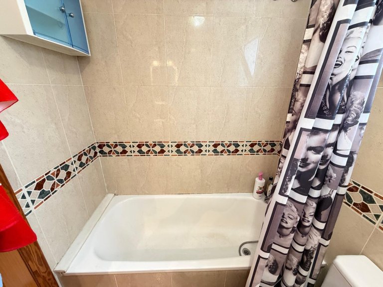 Apartment for Sale in Torrevieja, Alicante 13