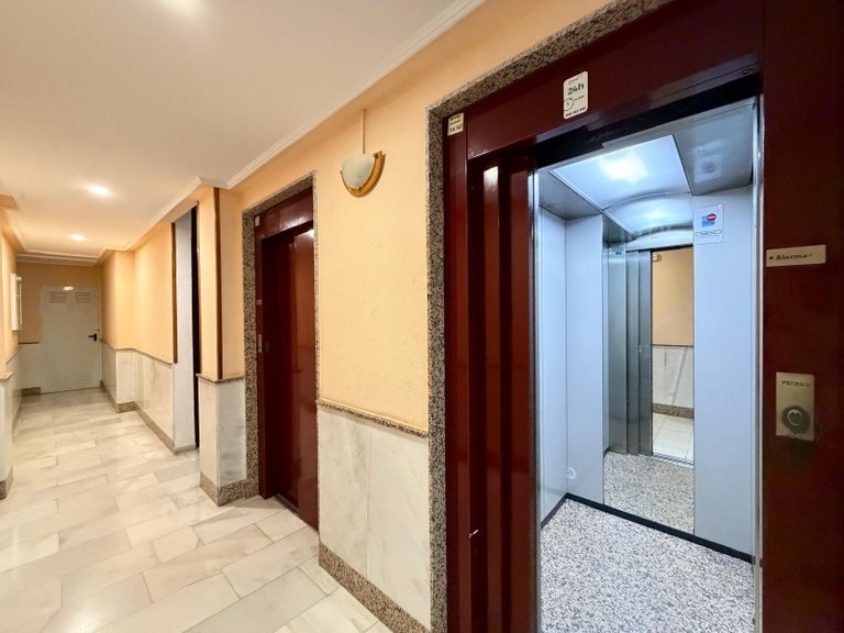 Apartment for Sale in Torrevieja, Alicante 31