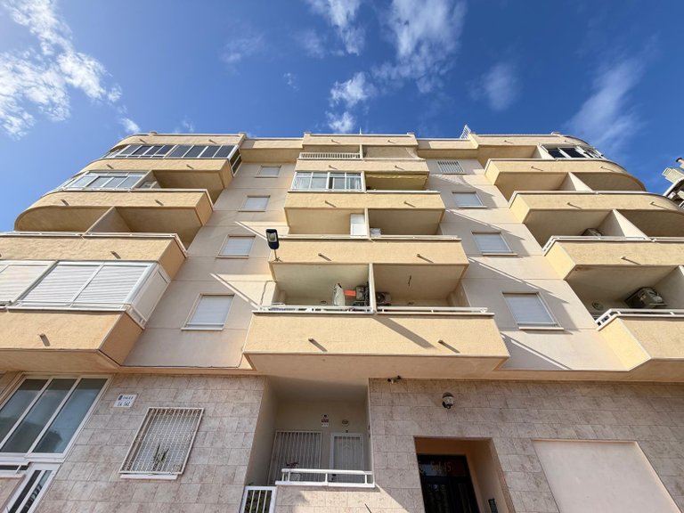 Apartment for Sale in Torrevieja, Alicante 38