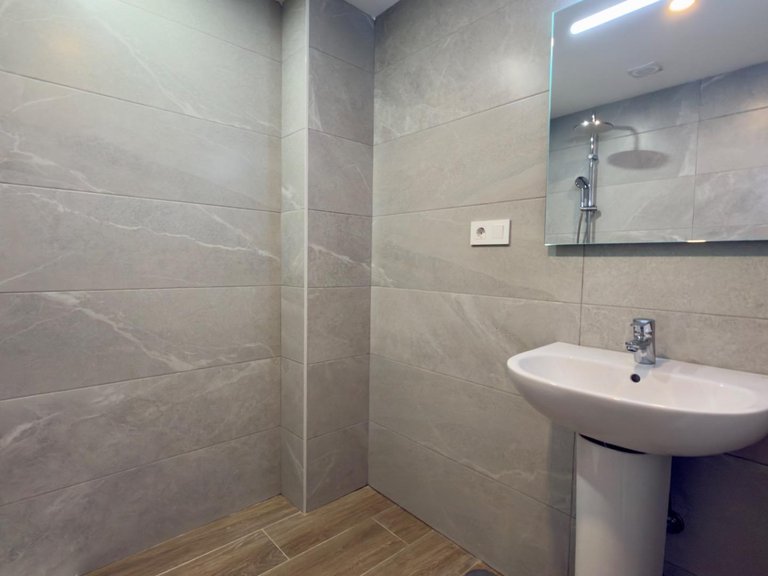 Town House for Sale in Alicante, Alicante 2
