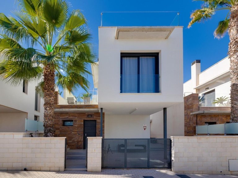 Villa for Sale in Orihuela Costa, Alicante 1