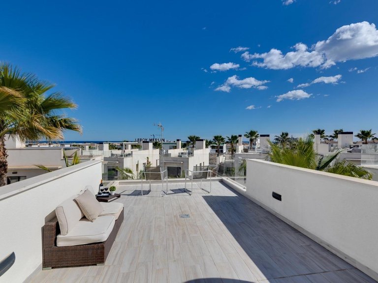 Villa for Sale in Orihuela Costa, Alicante 10
