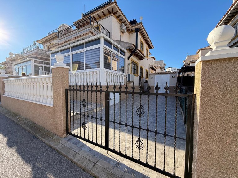 Town House for Sale in Orihuela Costa, Alicante 2