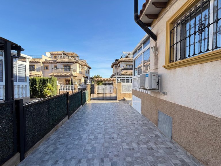 Town House for Sale in Orihuela Costa, Alicante 9