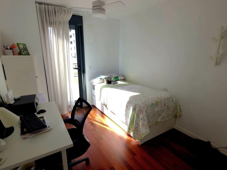 Apartment for Sale in Alicante, Alicante 11