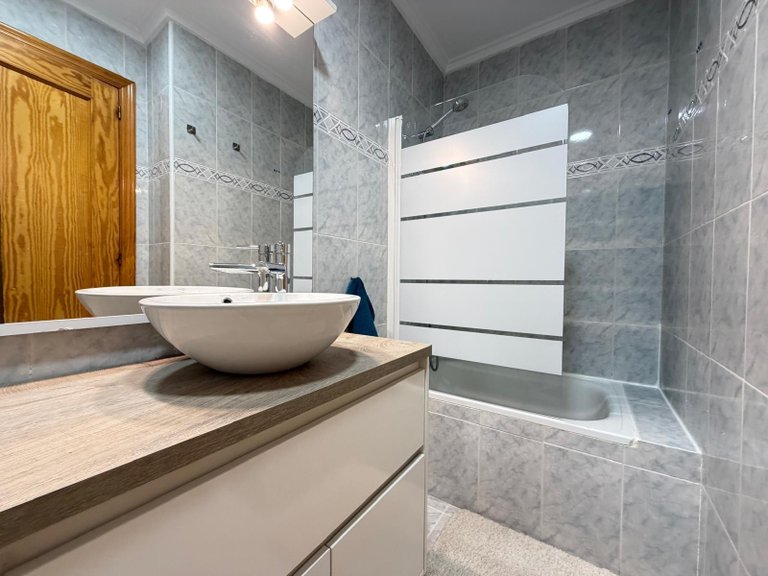 Apartment for Sale in Torrevieja, Alicante 40