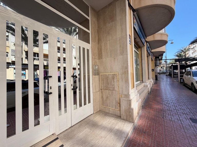 Penthouse for Sale in Torrevieja, Alicante 48