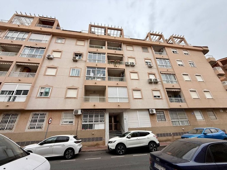 Apartment for Sale in Torrevieja, Alicante 41