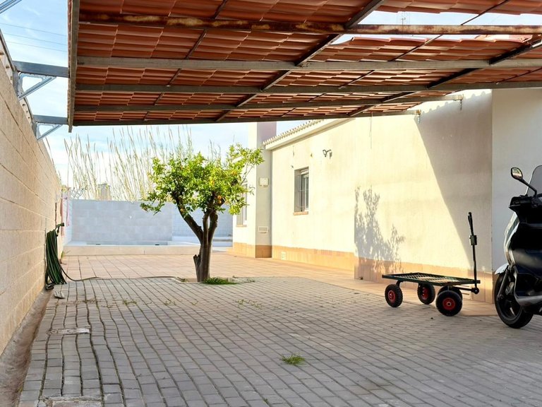 Villa for Sale in El Campello, Alicante 13