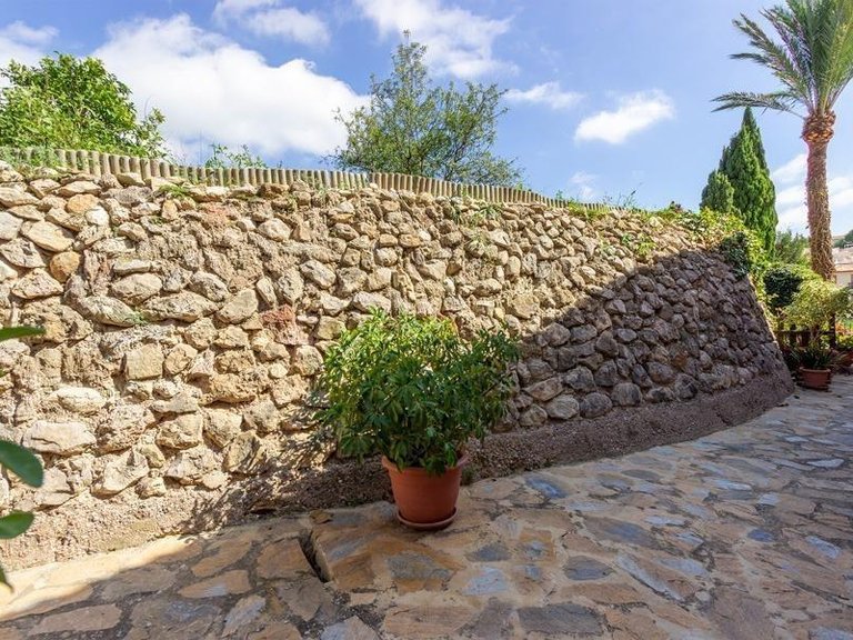 Villa for Sale in Finestrat, Alicante 12