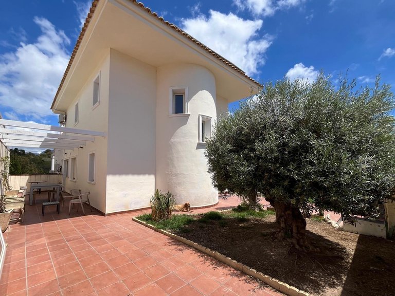 Villa for Sale in Alfaz Del Pi, Alicante 2