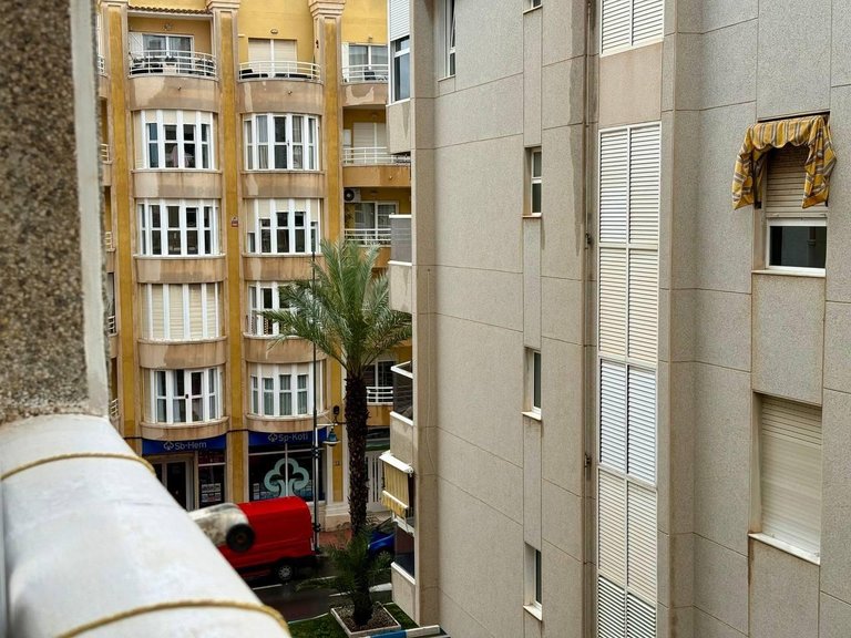 Apartment for Sale in Torrevieja, Alicante 25