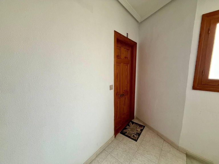 Apartment for Sale in Torrevieja, Alicante 28