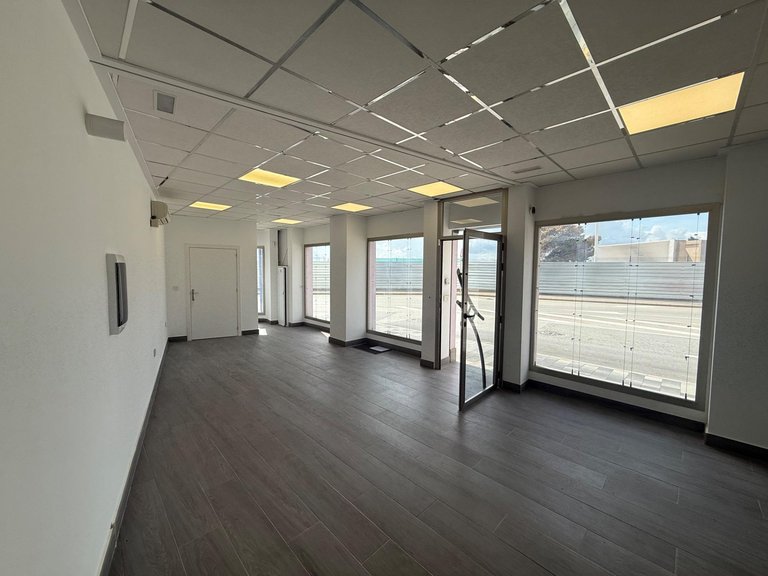Commercial for Sale in Torrevieja, Alicante 1