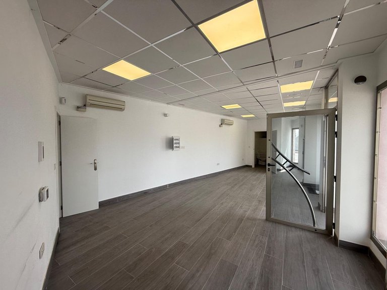 Commercial for Sale in Torrevieja, Alicante 2