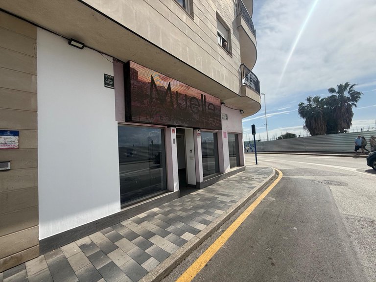 Commercial for Sale in Torrevieja, Alicante 4