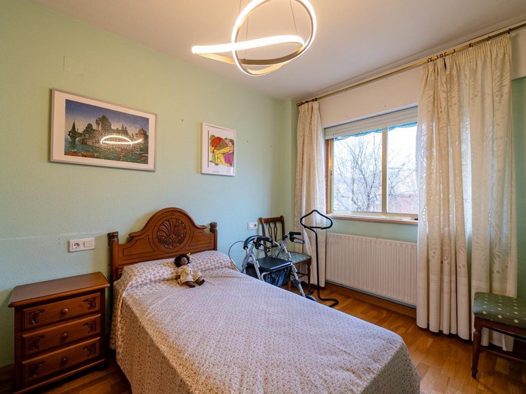 Apartment for Sale in Madrid, Madrid 13