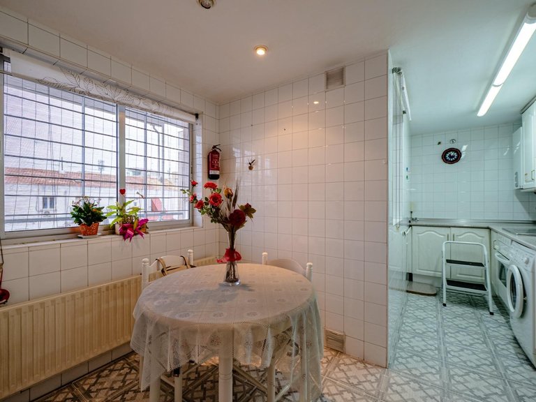 Apartment for Sale in Madrid, Madrid 6