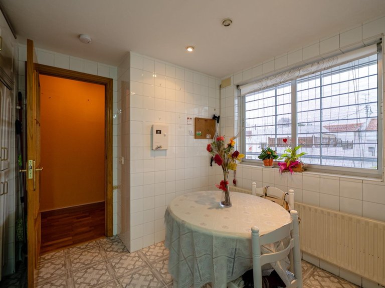 Apartment for Sale in Madrid, Madrid 9