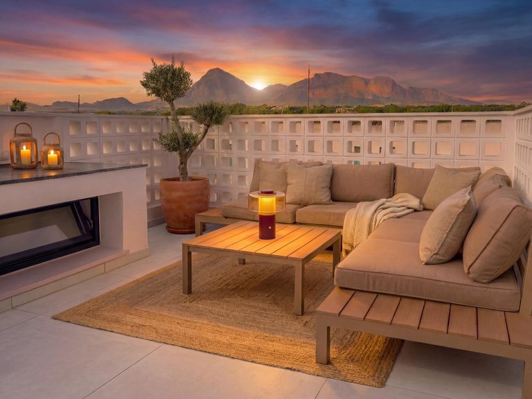 Villa for Sale in Alfaz Del Pi, Alicante 1
