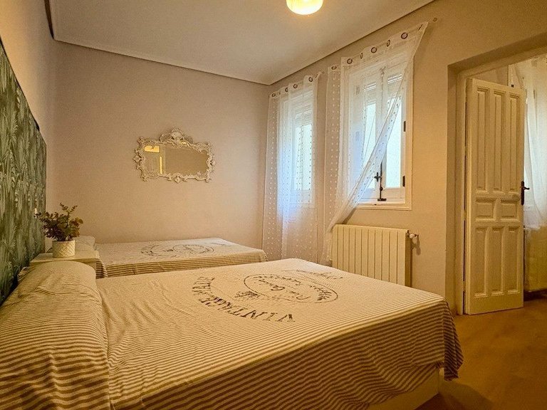 Apartment for Sale in Madrid, Madrid 11