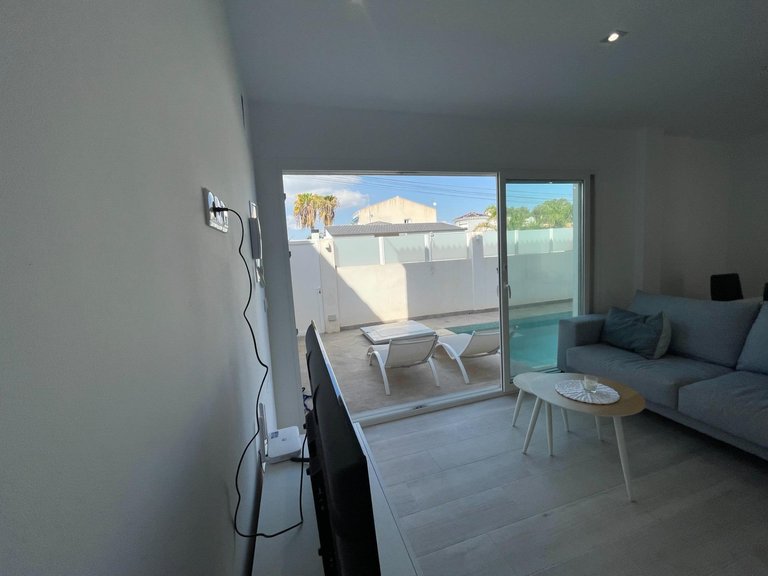Villa for Sale in Cabo Roig, Alicante 3