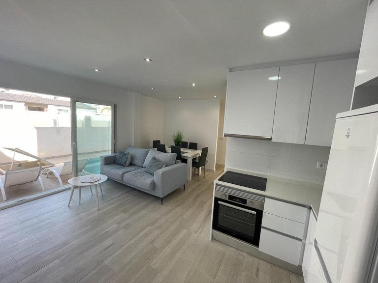 Villa for Sale in Cabo Roig, Alicante 6