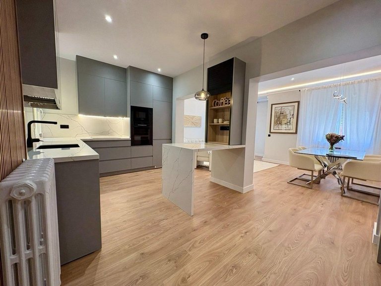 Apartment for Sale in Madrid, Madrid 5
