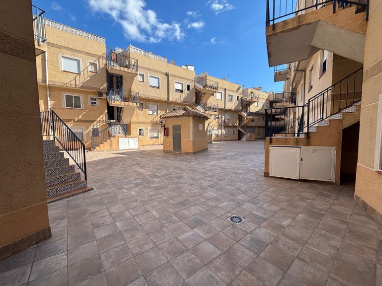Apartment for Sale in Torrevieja, Alicante 1