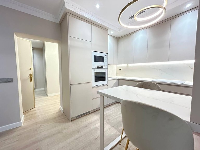 Apartment for Sale in Madrid, Madrid 13